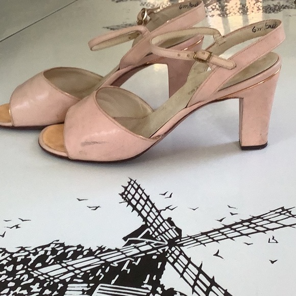 Vintage 1977 Pink Soft Leather Sling Back Chunky Heels with delicateRoseGold - Picture 2 of 9